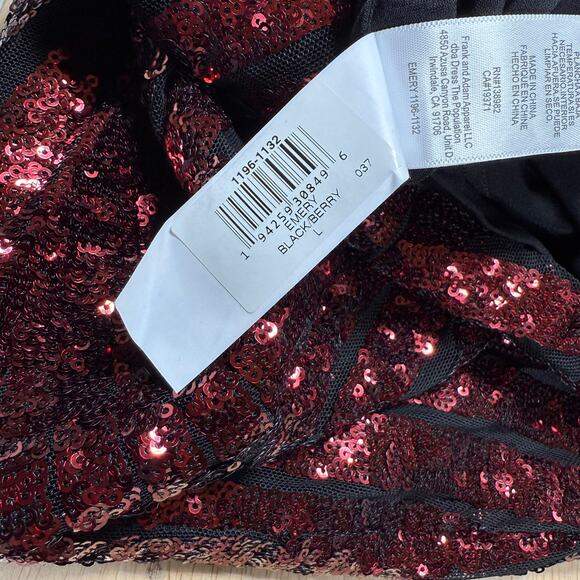 Dress The Population NWT Emery Long Sleeve Sequin Cocktail Dress Size L Berry - Picture 12 of 12